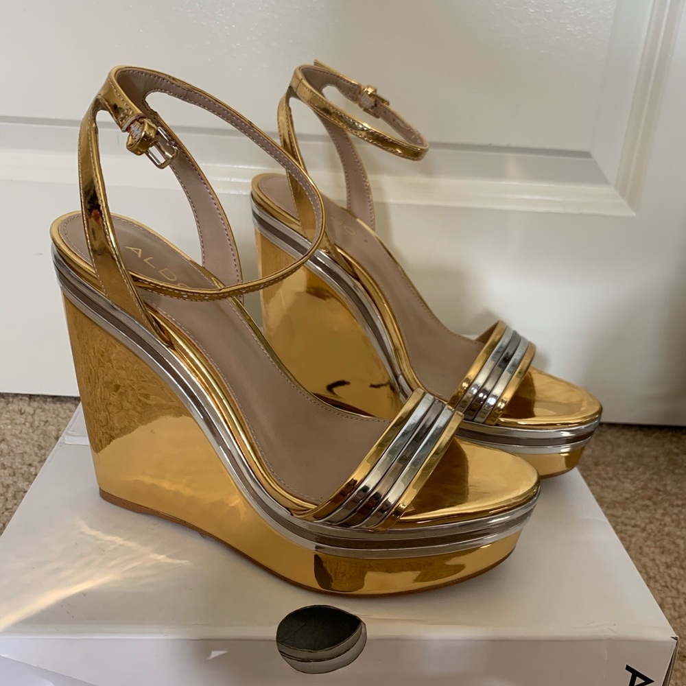Aldo gold and silver tone 5” wedge